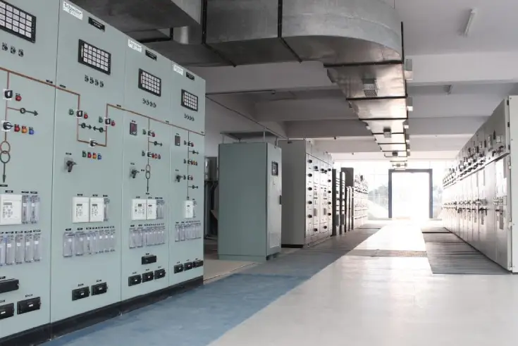 electrical-control-panels-in-facility