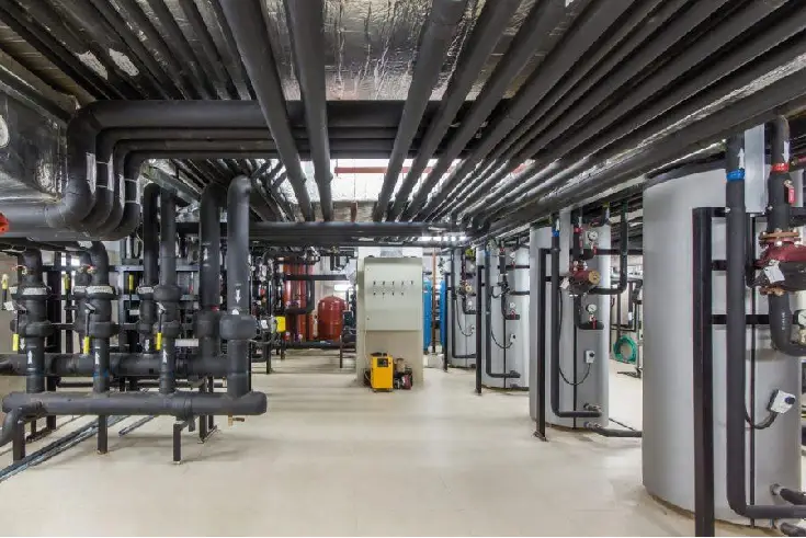 industrial-machinery-and-hvac-systems-arranged-in-facility