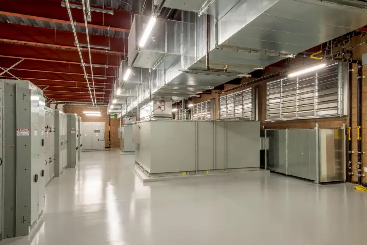 large-warehouse-hvac-duct-system-installation